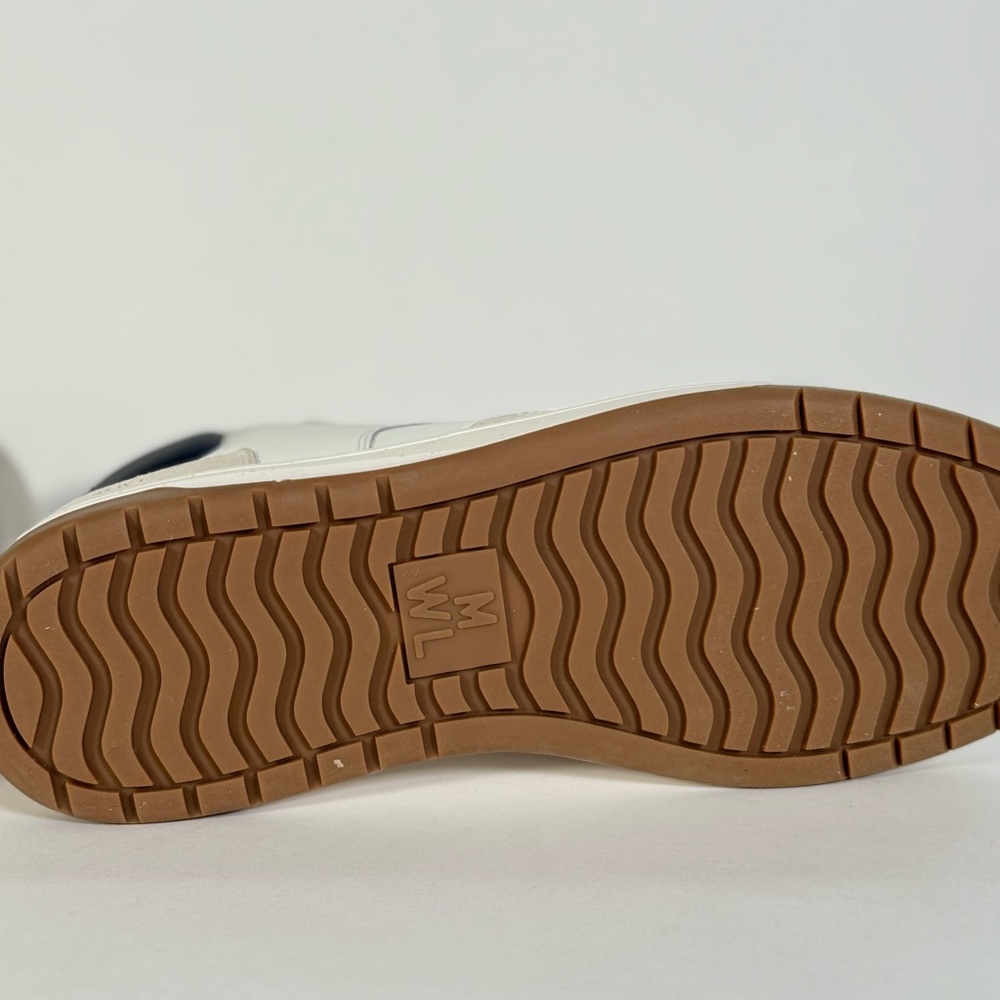 Madewell Court High-Top Sneakers in All White. - Picture 6 of 8
